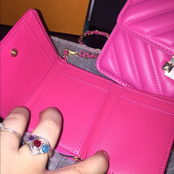 NWOT Barbie pink crossbody with matching wallet - Picture 9 of 13